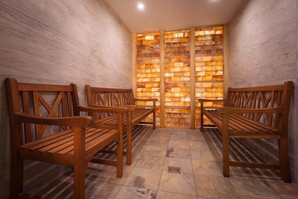 Hotel Honti Wellness Es Konferencia Szalloda Visegrad Bagian luar foto